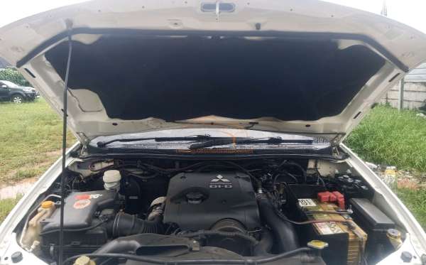 MITSUBISHI PAJERO SPORT 2.5 HP (4X2) A/T