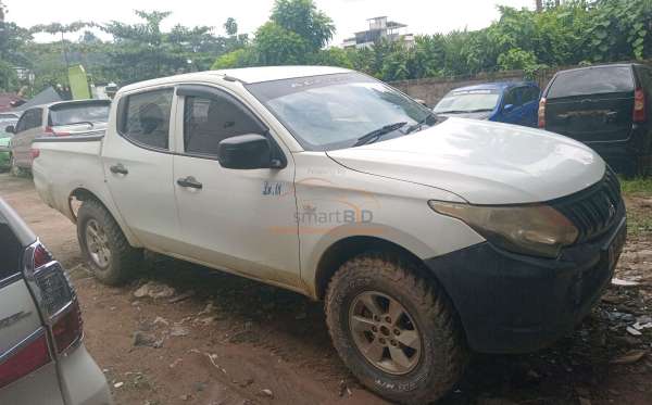 MITSUBISHI DC HDX 4X4