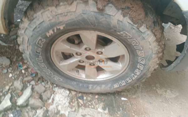 MITSUBISHI DC HDX 4X4