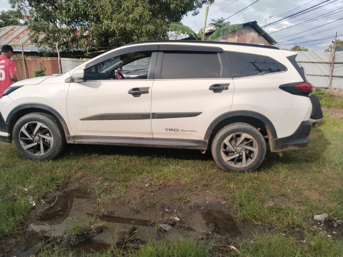 TOYOTA  RUSH  S
