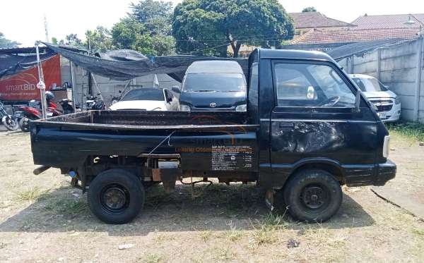 SUZUKI CARRY ST 100
