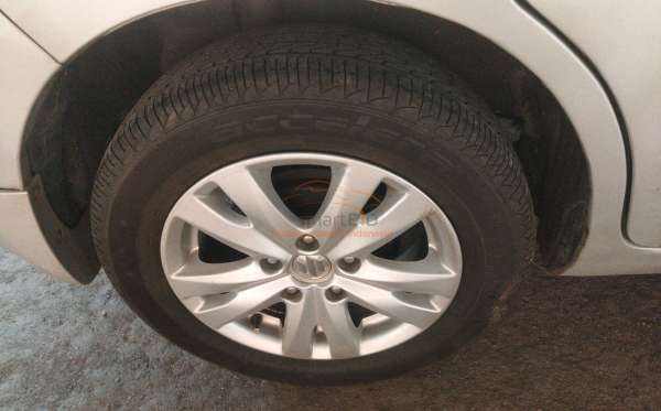SUZUKI  ERTIGA