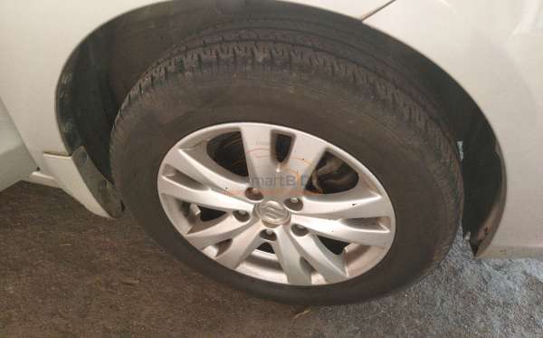 SUZUKI  ERTIGA