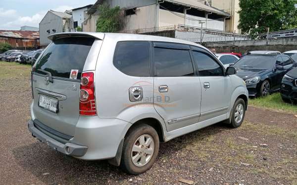 TOYOTA AVANZA 1.3 G