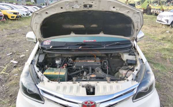 TOYOTA AVANZA 1.3 G