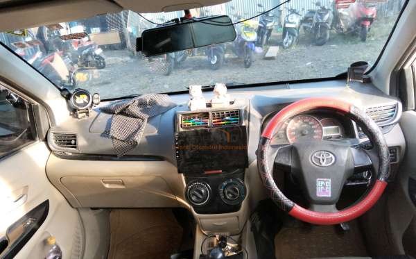 TOYOTA AVANZA 1.3 G