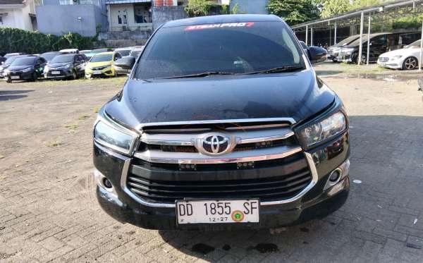 TOYOTA INNOVA