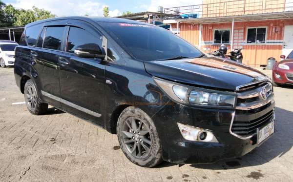 TOYOTA INNOVA