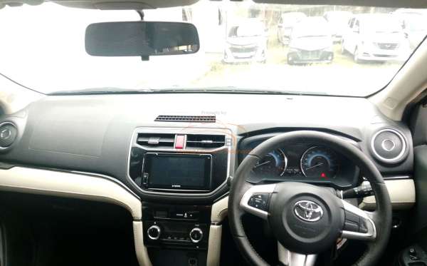 TOYOTA RUSH S