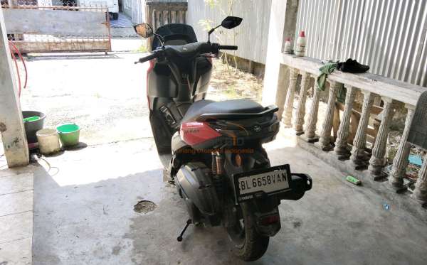 YAMAHA  NMAX