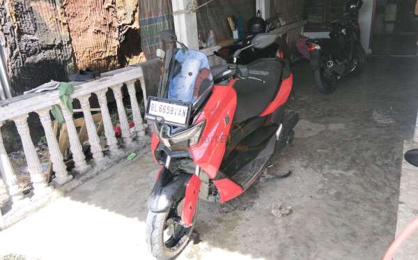 YAMAHA  NMAX