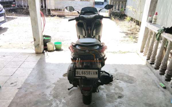 YAMAHA  NMAX