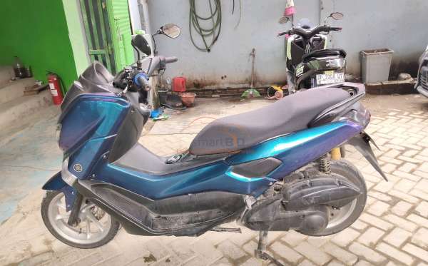 YAMAHA NMAX