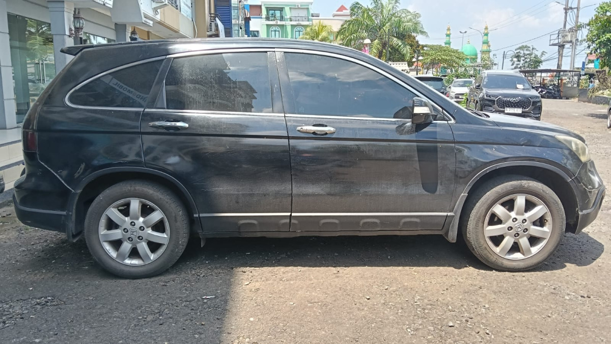 HONDA  CR-V  RE1 2WD 2.4 A/T