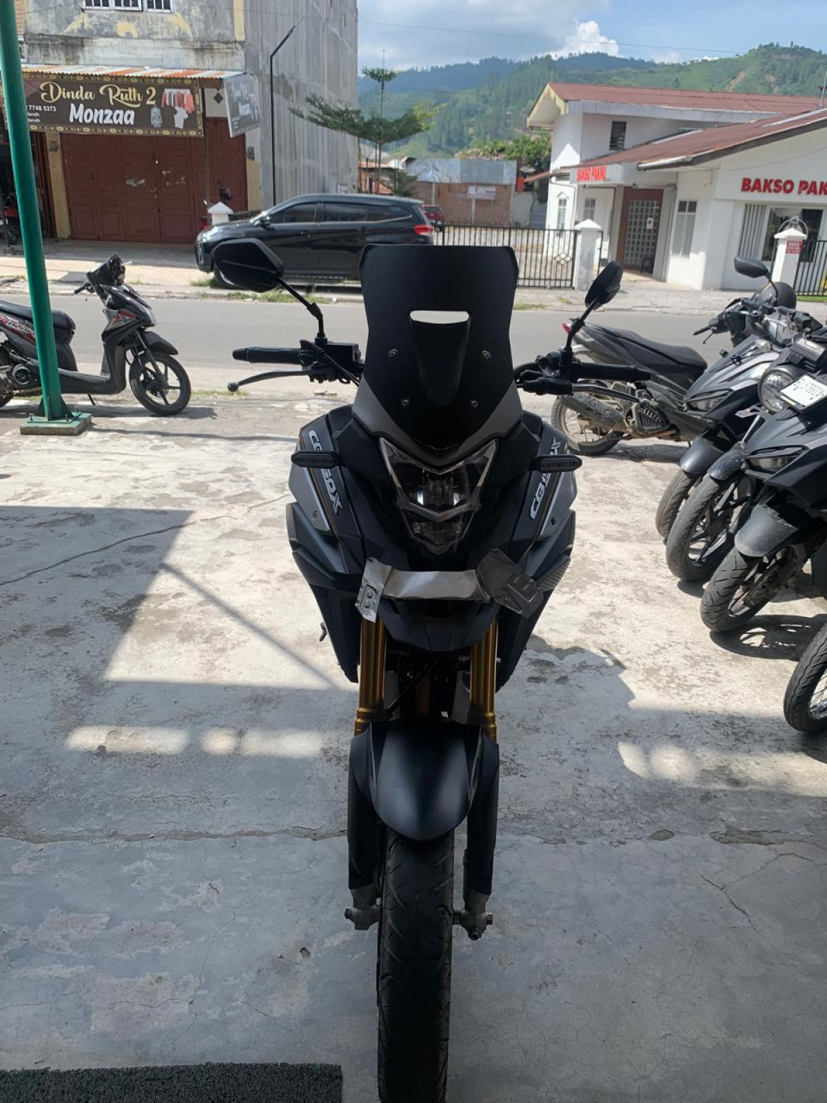 HONDA CB 150 X