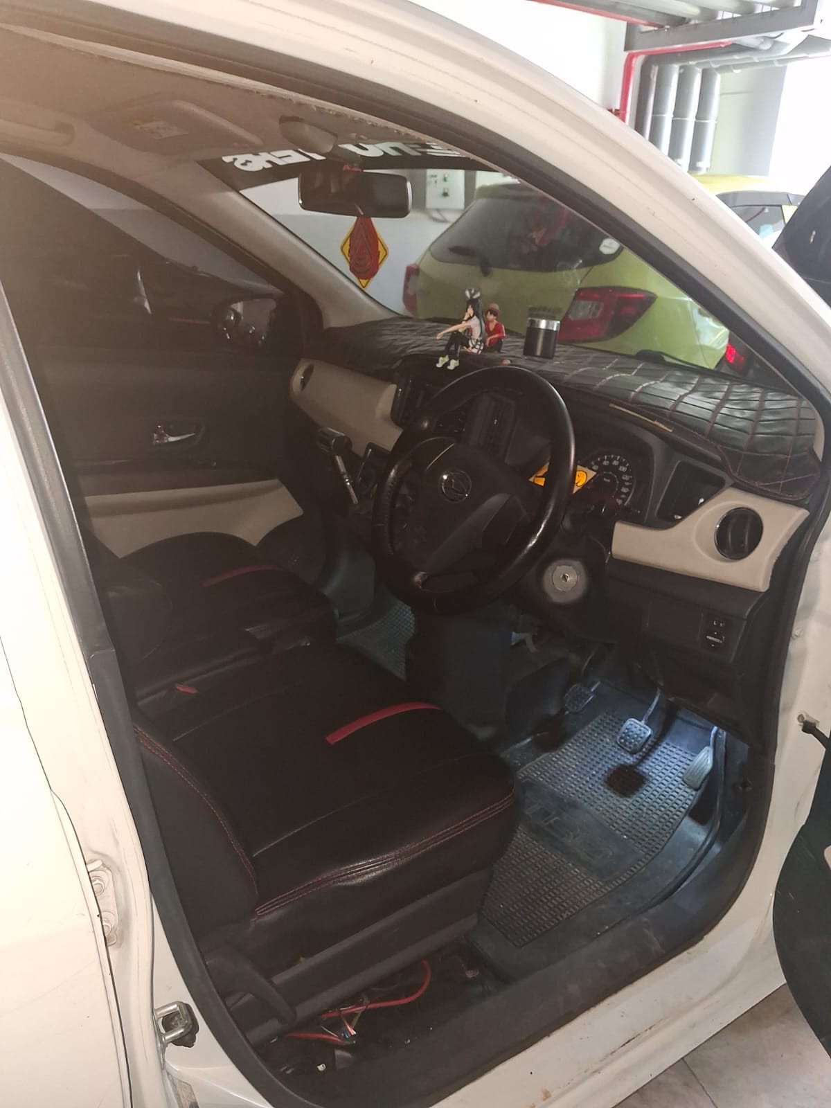 DAIHATSU  SIGRA  R
