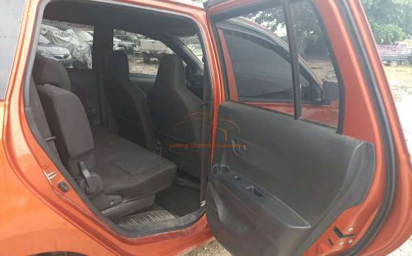 DAIHATSU SIGRA