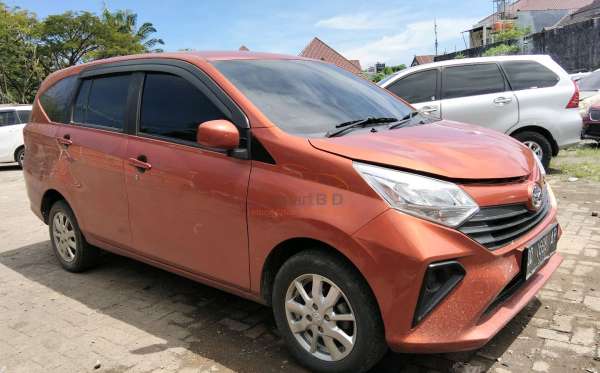 DAIHATSU  SIGRA  X