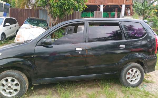 DAIHATSU  XENIA