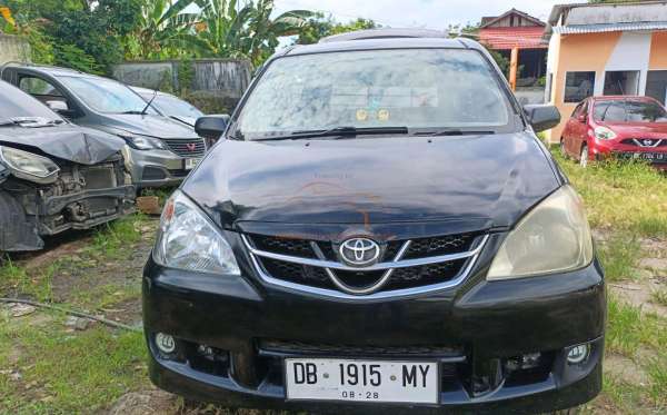 DAIHATSU  XENIA