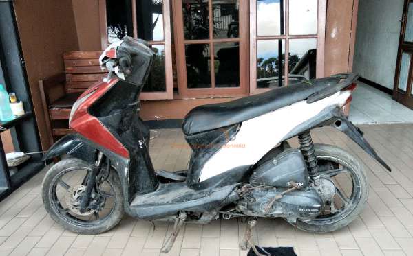 HONDA  BEAT