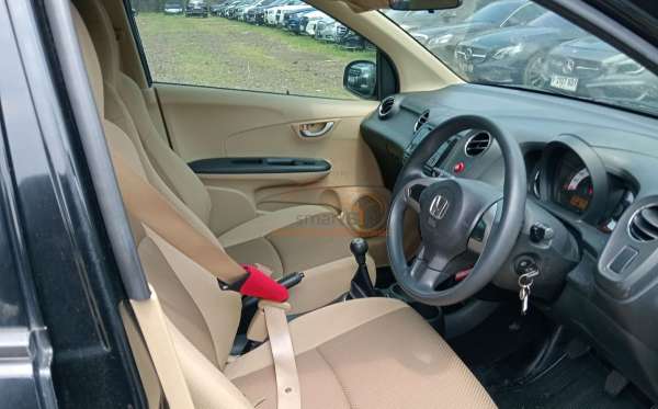HONDA BRIO