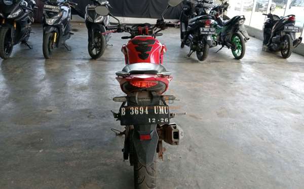 HONDA  CB 150