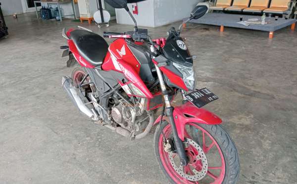 HONDA  CB 150