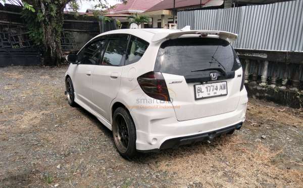 HONDA JAZZ GE8 1.5 E