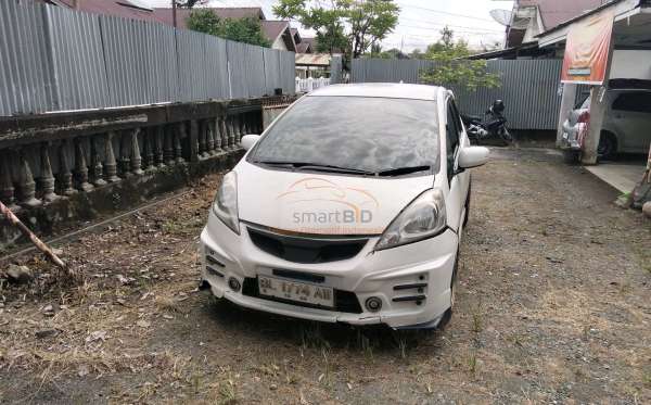 HONDA JAZZ GE8 1.5 E
