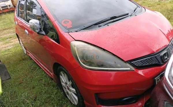 HONDA  JAZZ  GE8 1.5 E