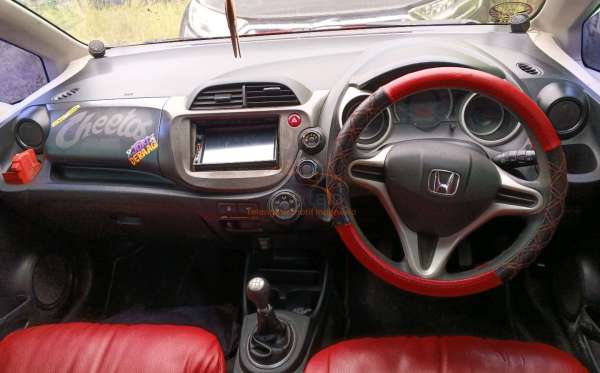 HONDA  JAZZ  GE8 1.5 E