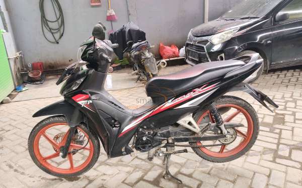 HONDA REVO X