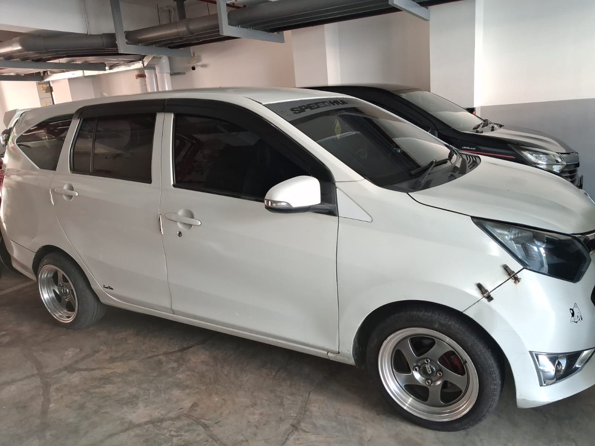 DAIHATSU  SIGRA  R