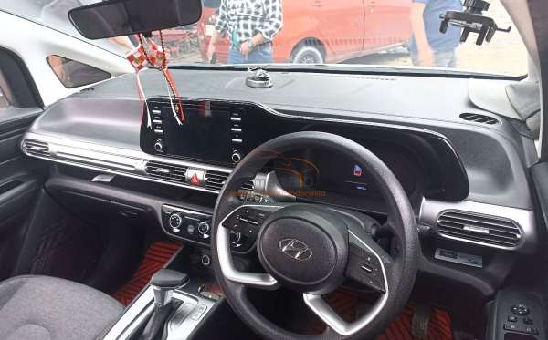 HYUNDAI STARGAZER