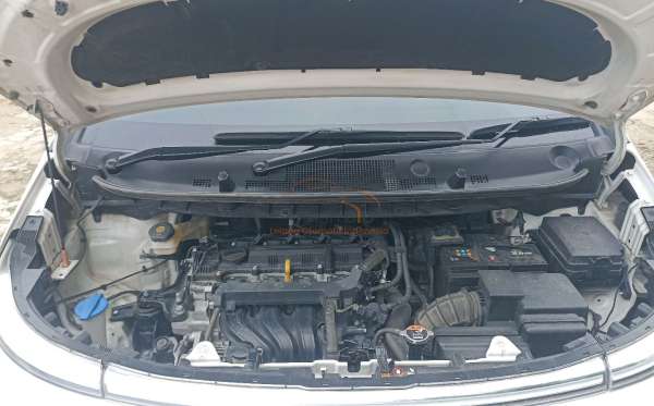 HYUNDAI STARGAZER