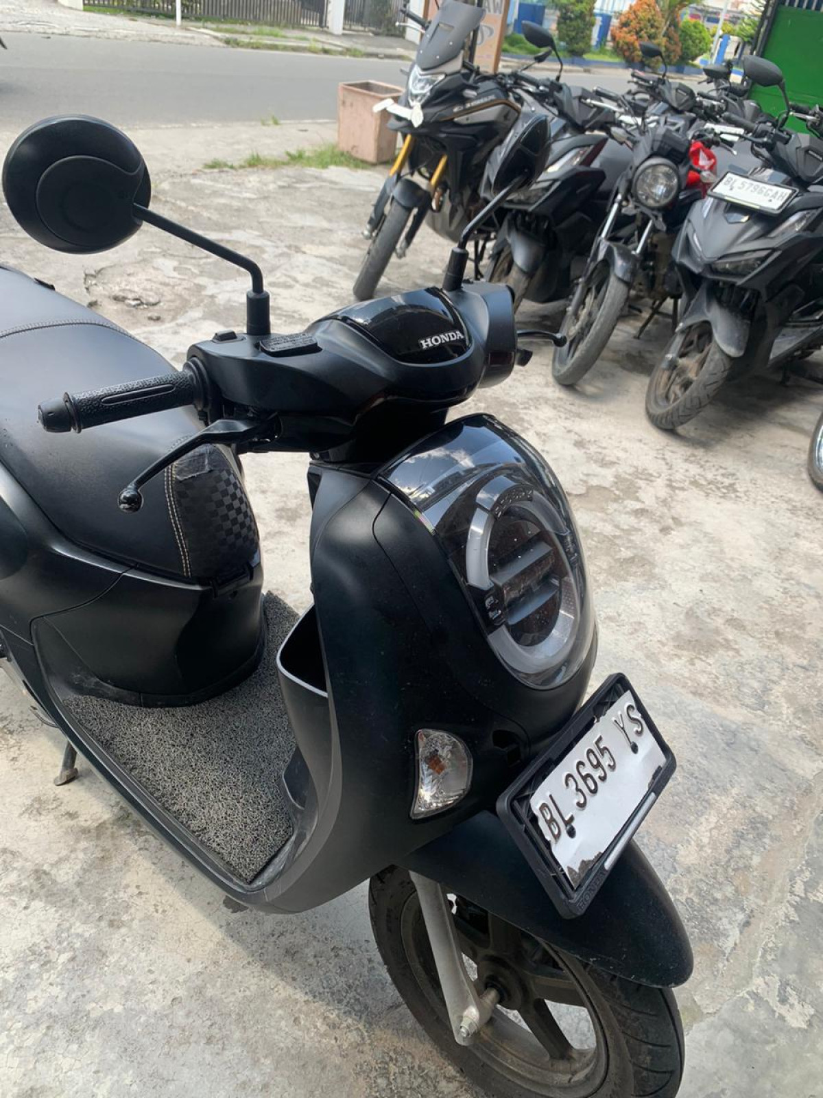 HONDA SCOOPY PRESTIGE