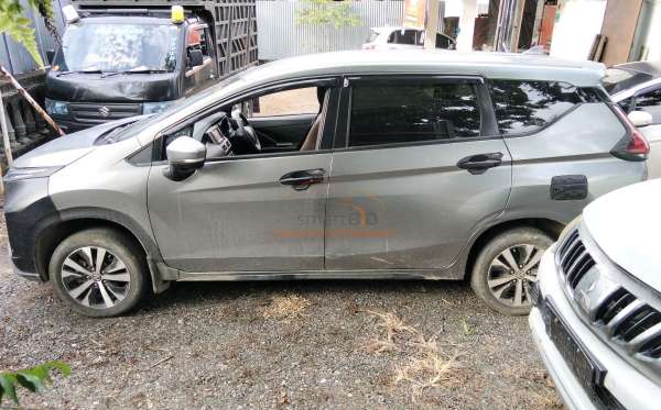 NISSAN LIVINA VE