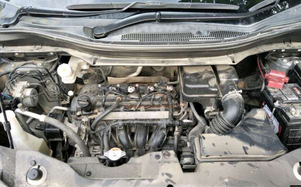 NISSAN LIVINA VE