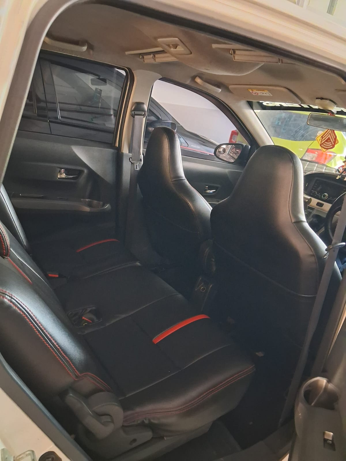 DAIHATSU  SIGRA  R