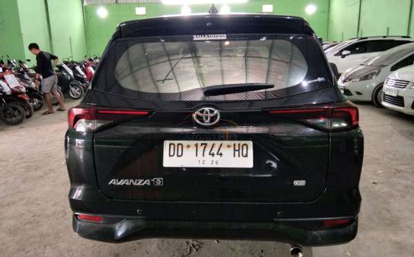 TOYOTA AVANZA