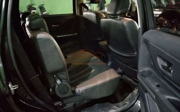 TOYOTA AVANZA