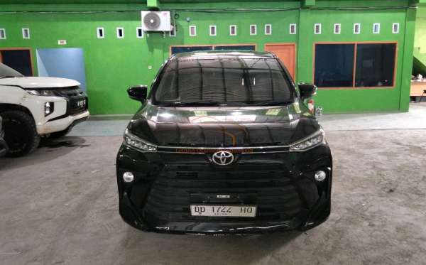 TOYOTA AVANZA