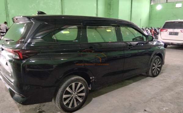 TOYOTA AVANZA