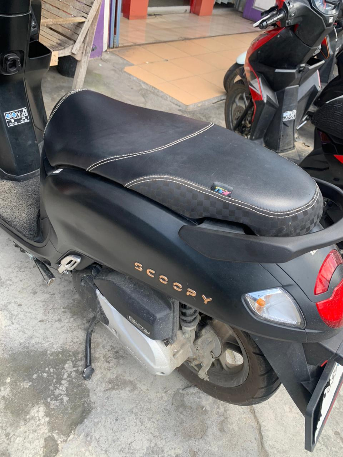HONDA SCOOPY PRESTIGE