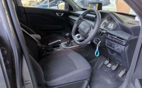 WULING ALVEZ 1.5