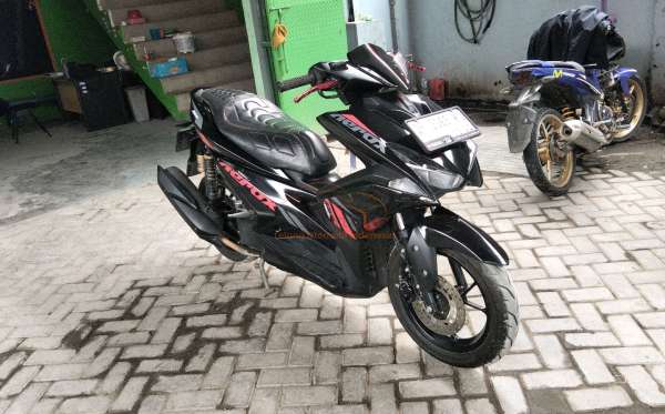 YAMAHA AEROX 155