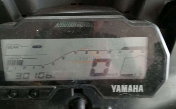 YAMAHA R15