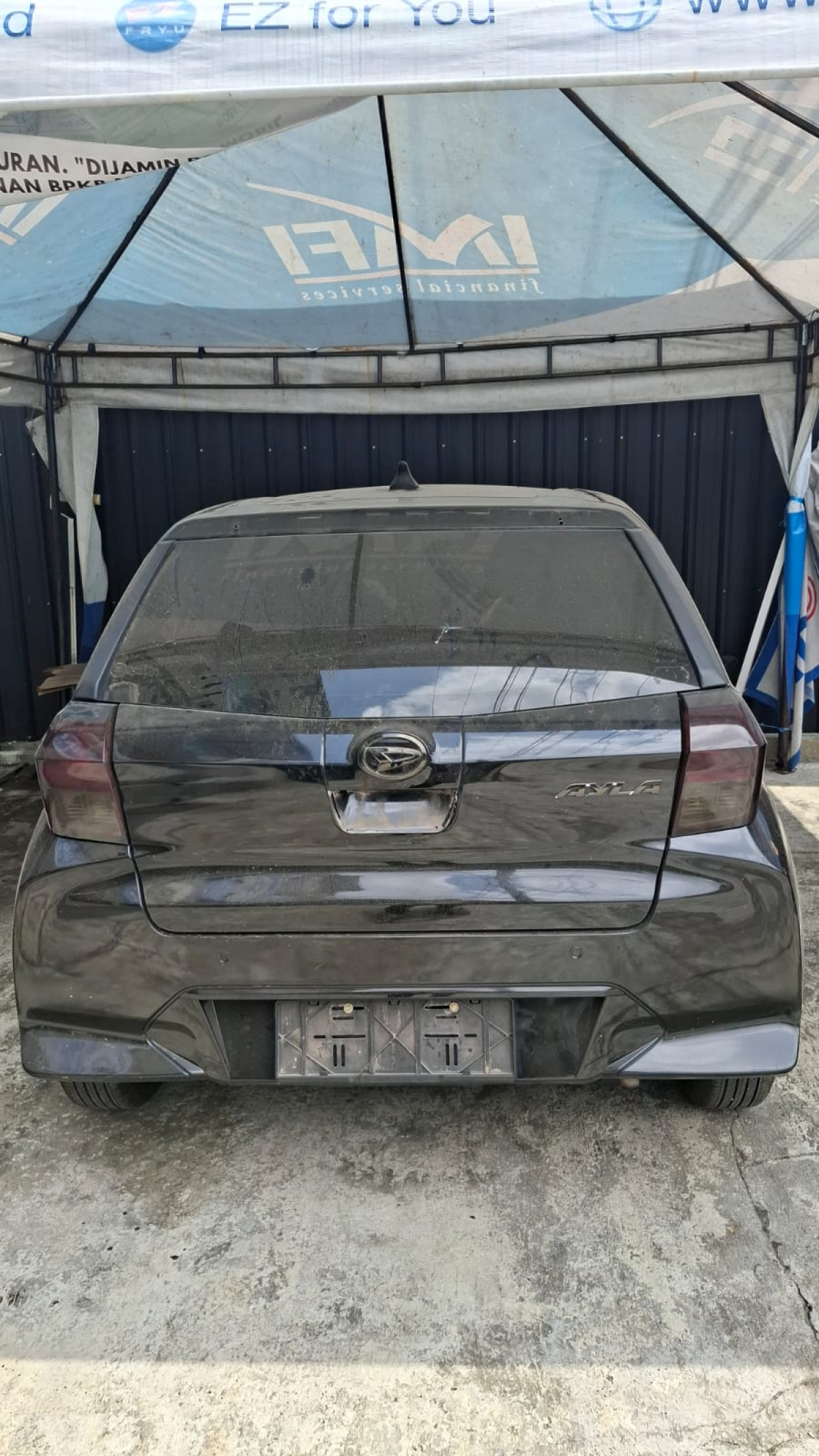 DAIHATSU  AYLA  1.0 M