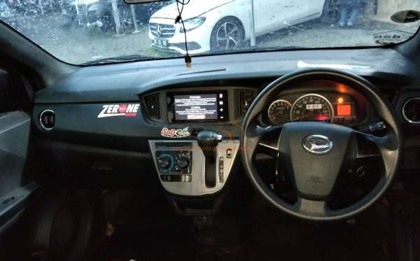 DAIHATSU SIGRA R